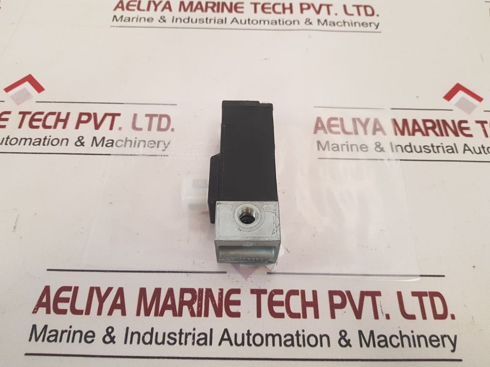 Bosch 0 820 005 201 Solenoid Valve