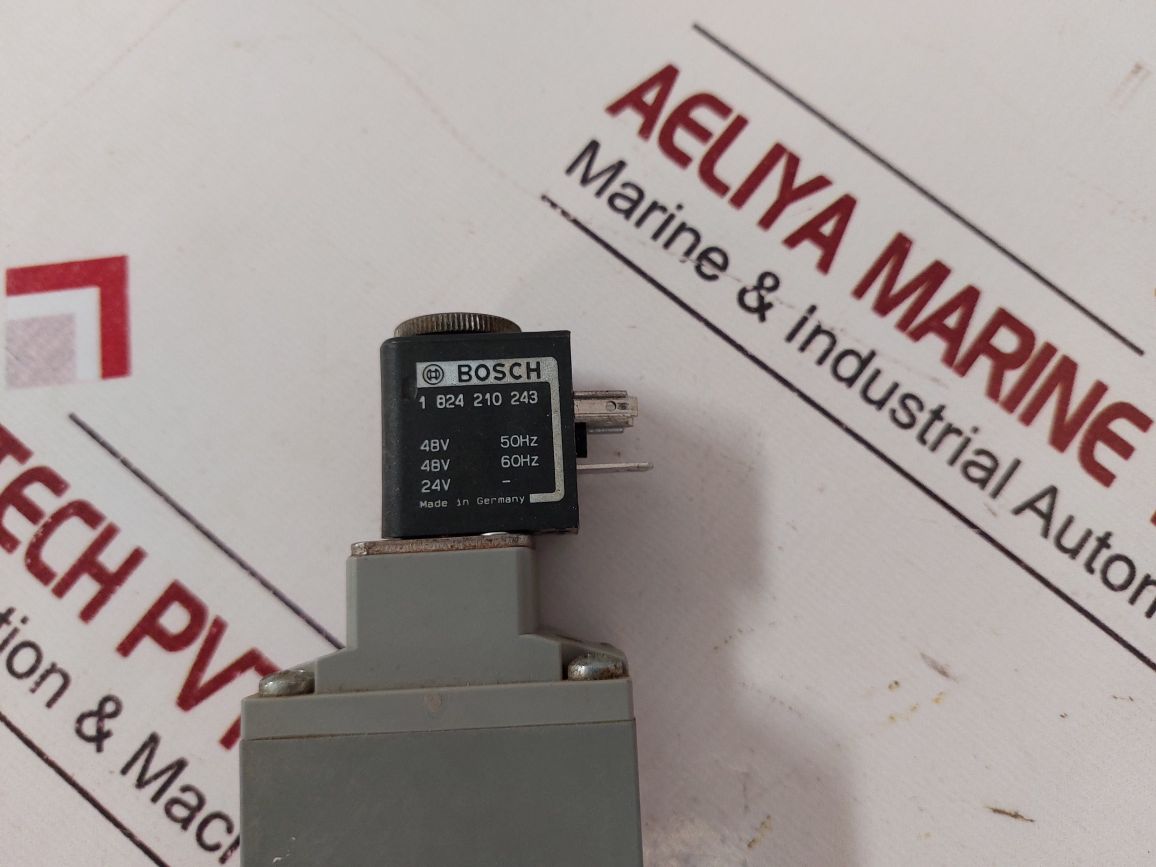 Bosch 0 820 035 991 Pneumatic Valve 24V