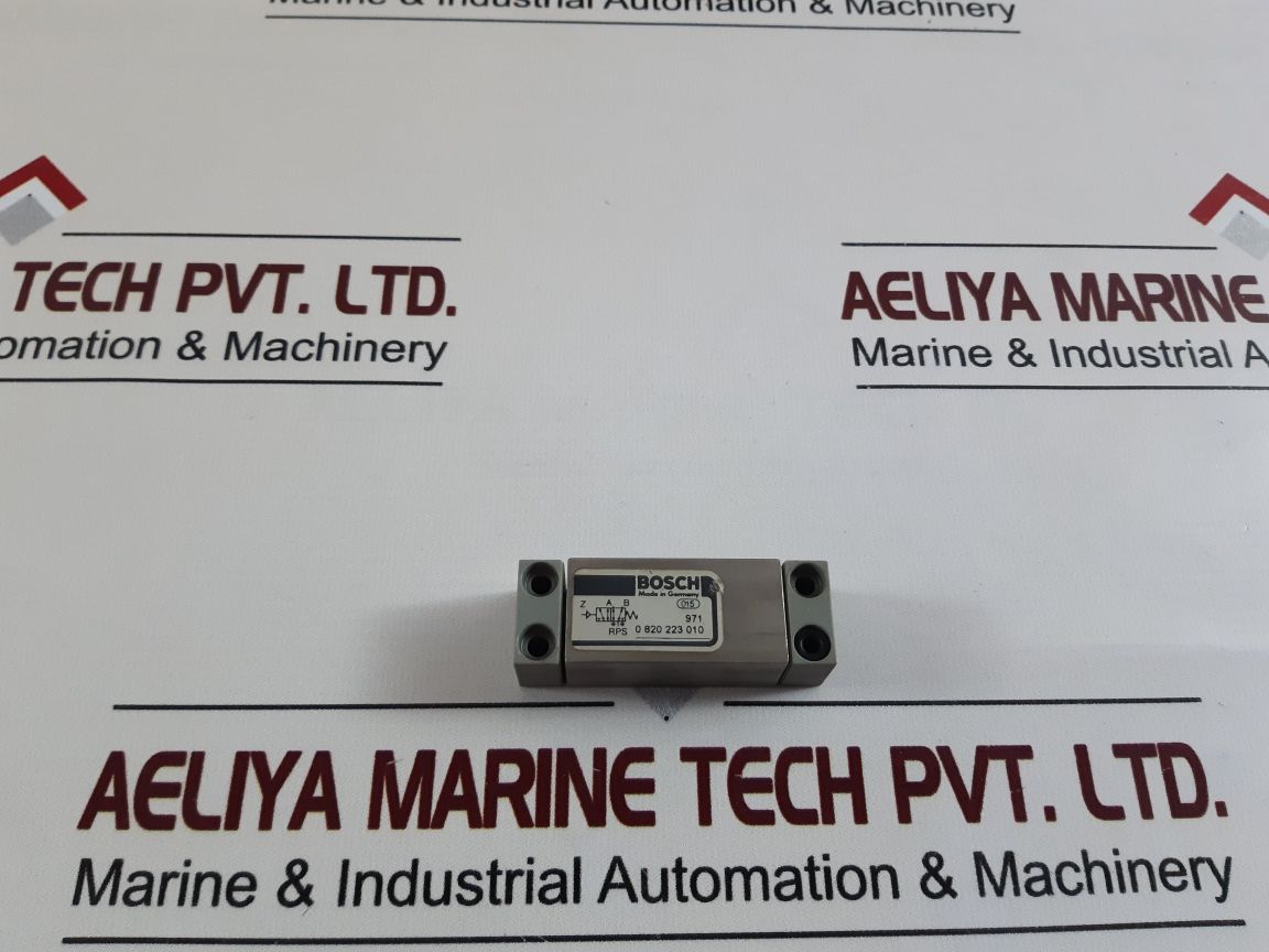 Bosch 0 820 223 010 Directional Valve