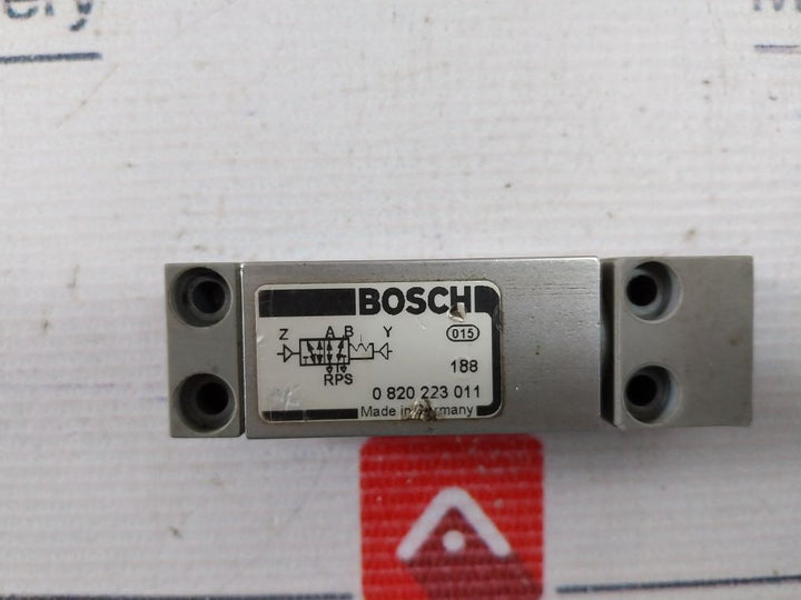 Bosch 0 820 223 011 5/2 Way Pneumatic Valve Set
