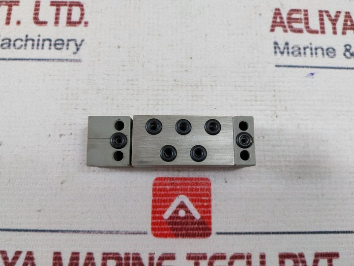 Bosch 0 820 223 011 5/2 Way Pneumatic Valve Set