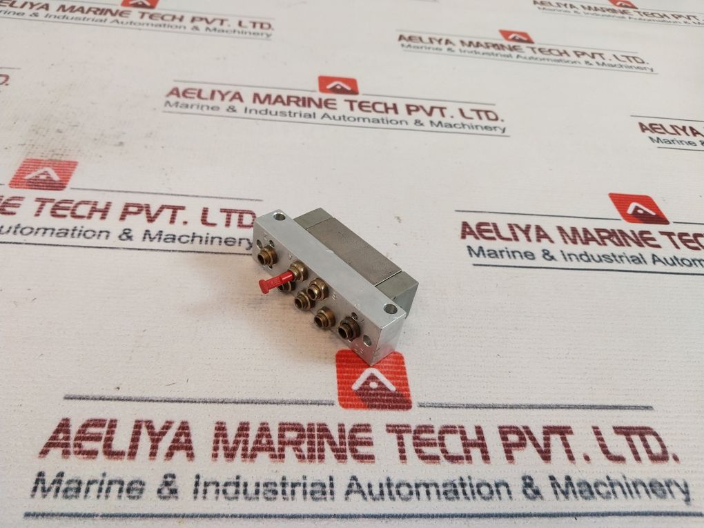 Bosch 0 820 223 012 Solenoid Valve 