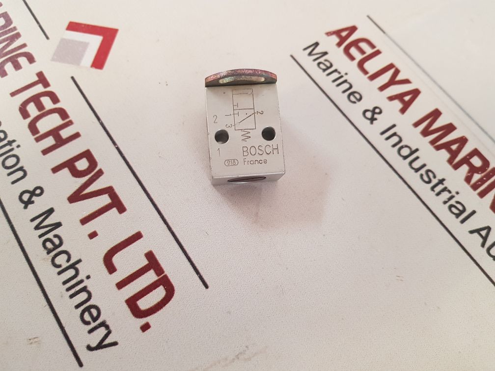 Bosch 0 820 408 007 Pneumatic Directional Valve 866