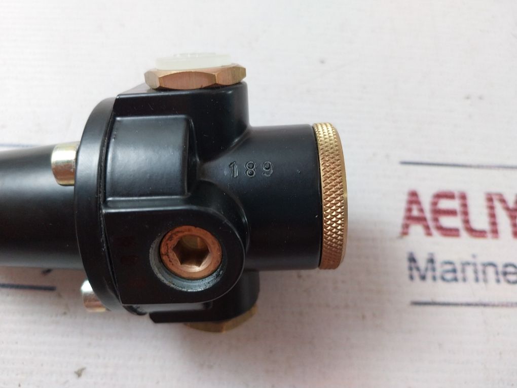 Bosch 0 821 302 007 Pressure Regulator