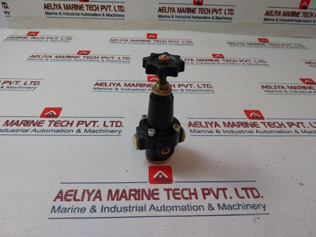 Bosch 0 821 302 007 Pressure Regulator