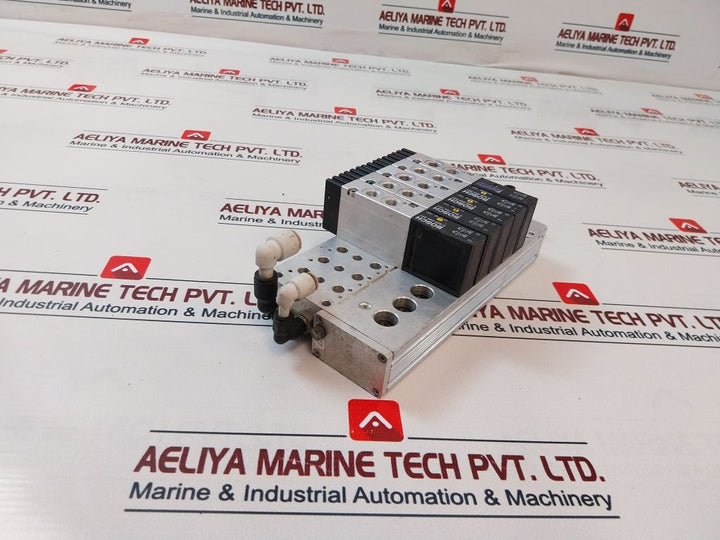 Bosch 0 821 707 082 Vacuum Valve 24V Dc