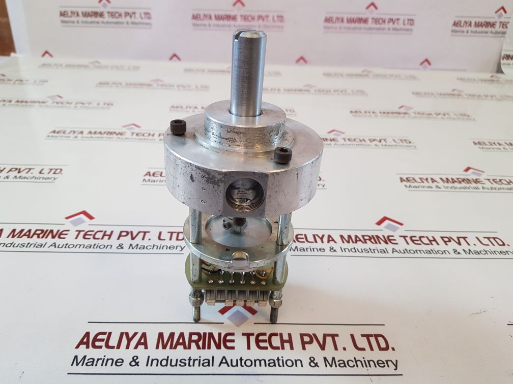 Bourns 6574S-555-202 Potentiometer
