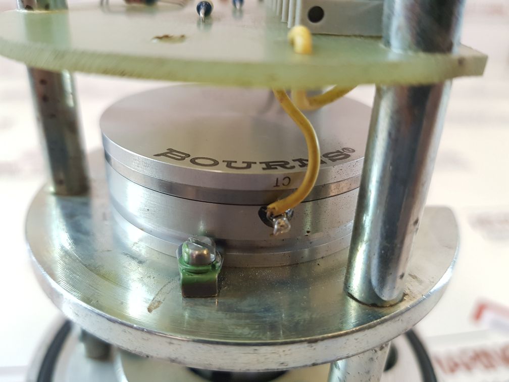 Bourns 6574S-555-202 Potentiometer

