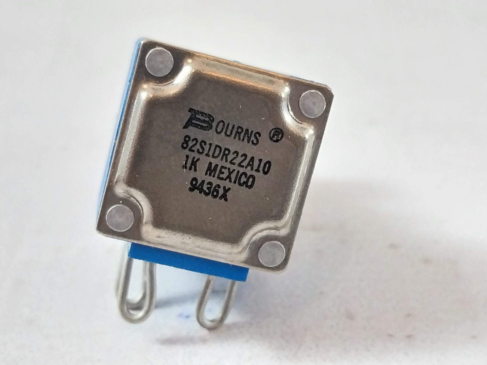 Bourns 82S1Dr22A10