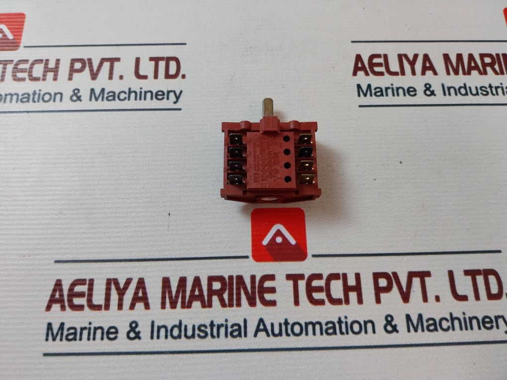 Brandt 2700 Oven On/Off Rotary Switch 16A/250Vac