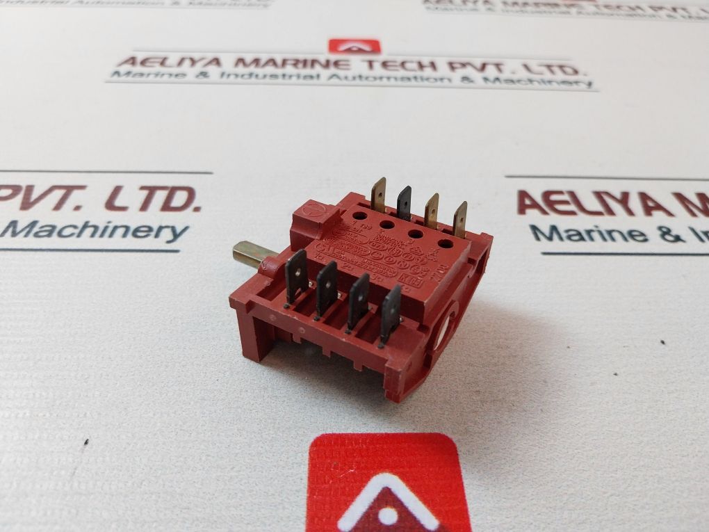 Brandt 2700 Oven On/Off Rotary Switch 16A/250Vac