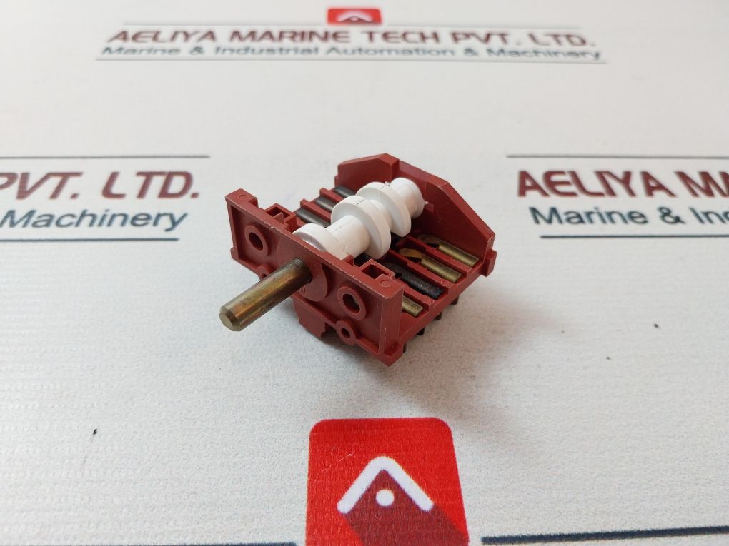 Brandt 2700 Oven On/Off Rotary Switch 16A/250Vac