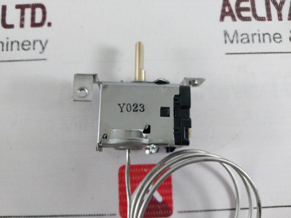 Bu-208 4Fla 24Lra Thermostat