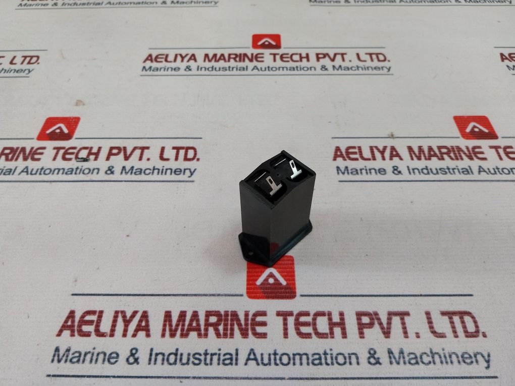 Bulgin 593-704 Battery Holder