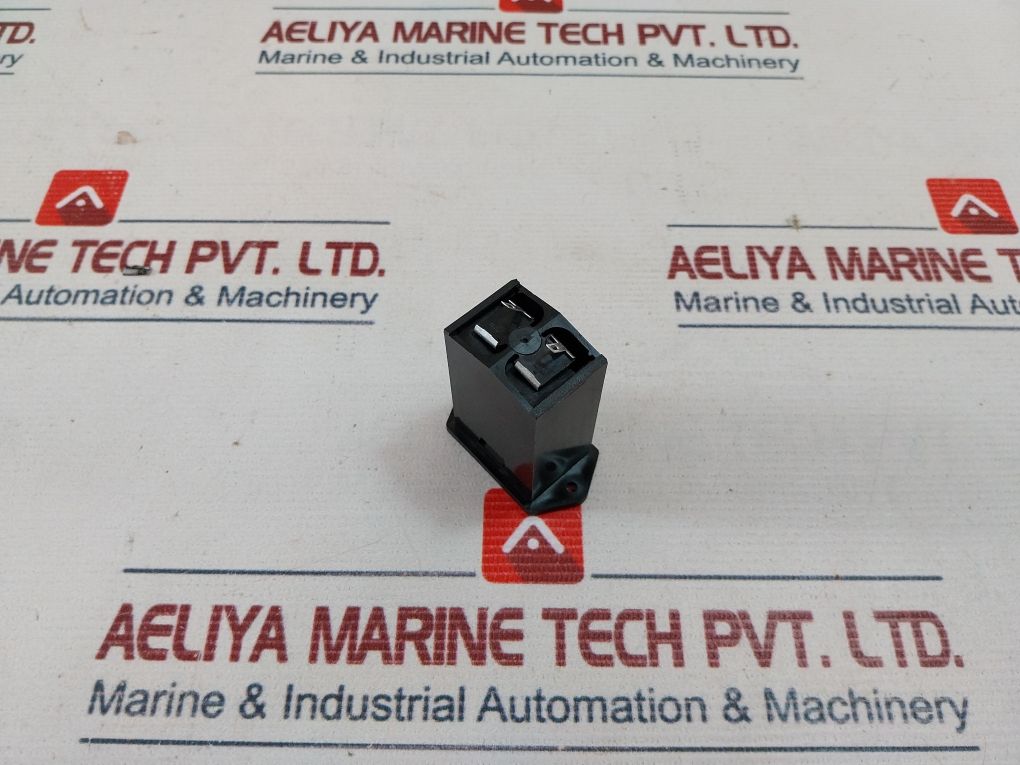 Bulgin 593-704 Battery Holder