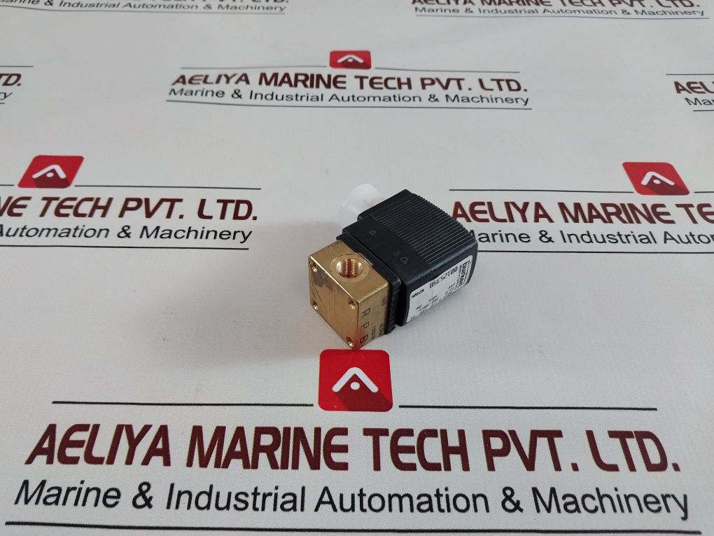 Burkert 00125358 Solenoid Valve 6014D 24/50 1/8 In