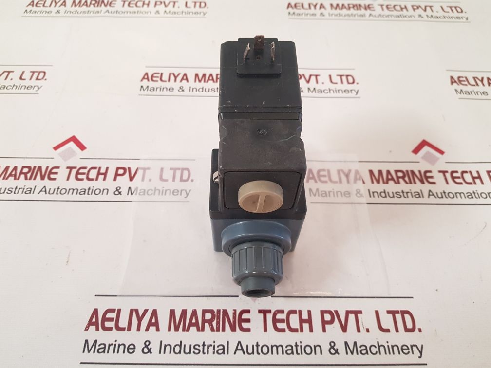 Burkert 0131 A 3/8 Fpm Pv Solenoid Valve