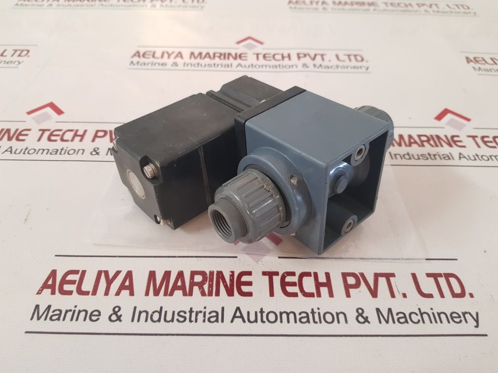 Burkert 0131 A 3/8 Fpm Pv Solenoid Valve