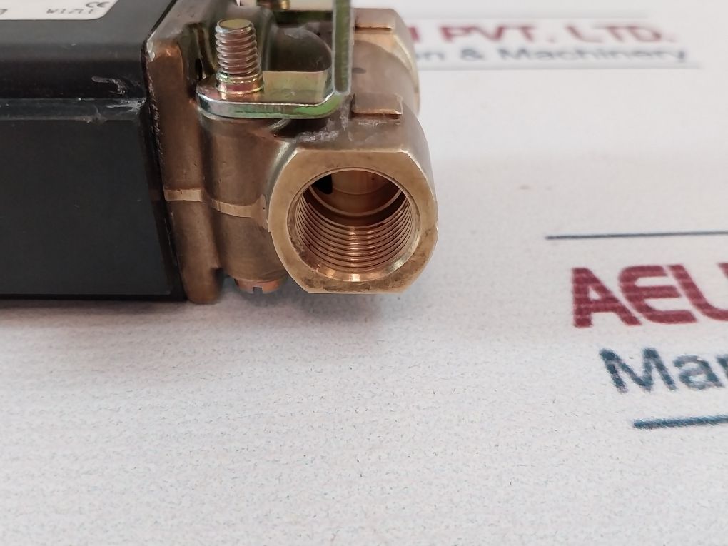 Burkert 0256 A 5,0 Nbr Ms Solenoid Valve 230V
