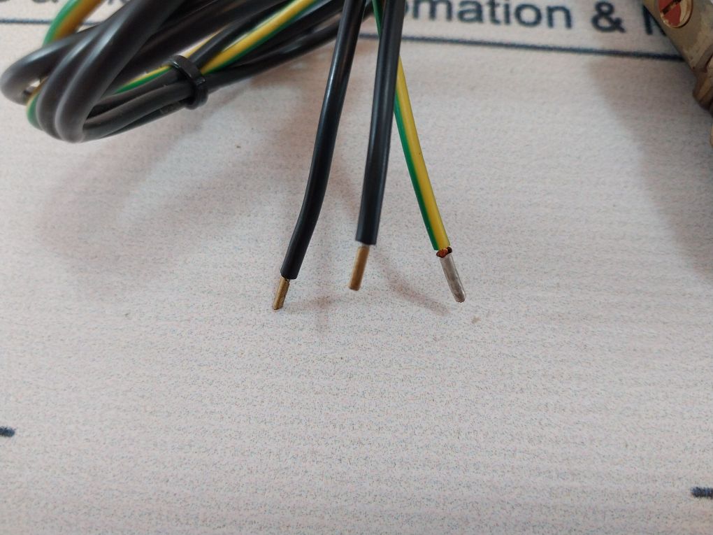 Burkert 0282 A 1/2 Fpm Br Solenoid Valve