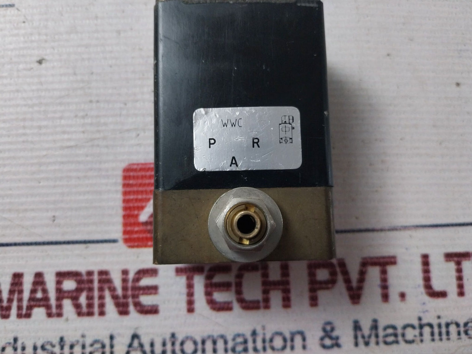 Burkert 0330 C 1/8 Nbr Br Solenoid Valve