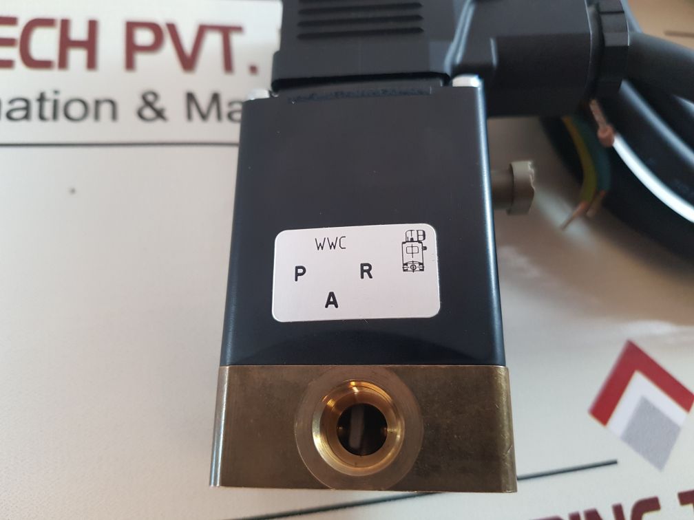 Burkert 0330 C 3,0 Nbr Ms/M5 G1/4 Pn0-10Bar 3-way Solenoid Valve