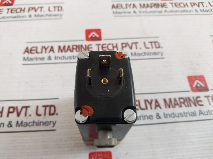 Burkert 0330 F 4,0 Nbr Ms Solenoid Valve 8W 24V 50Hz