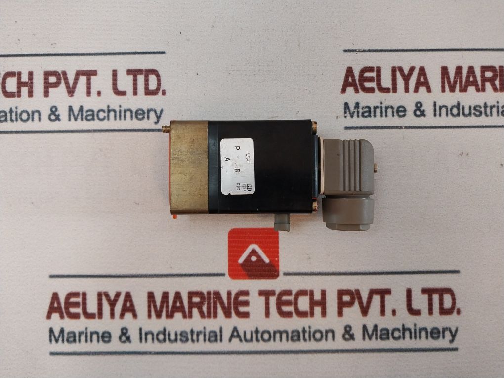 Burkert 0331 C 2,0 Nbr Ms Solenoid Valve Coil 110V 8W