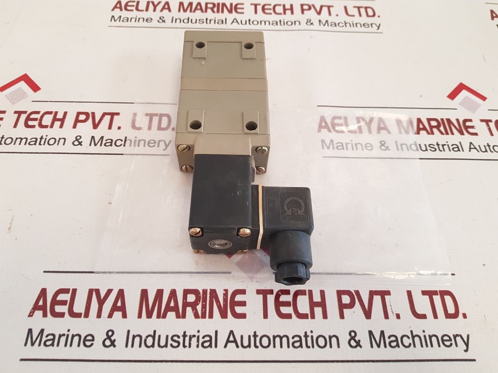 Burkert 041439W Solenoid Valve