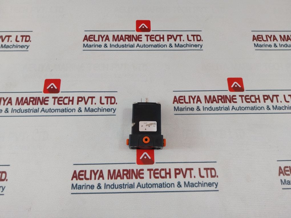 Burkert 5330 C 2,5 Epdm Ks Pneumatic Solenoid Valve 208-240V 60Hz