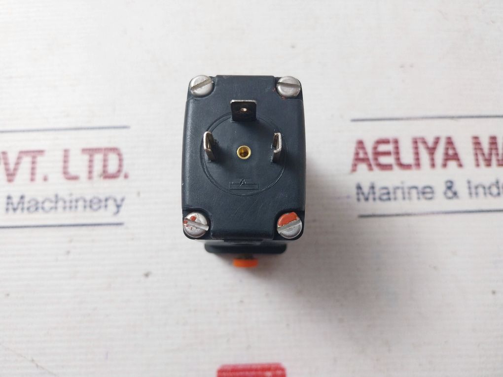 Burkert 5330 C 7/64 Epdm Ks Pneumatic Solenoid Valve W34Le