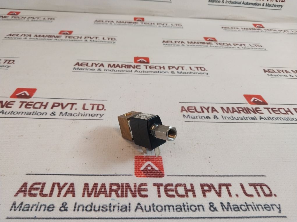 Burkert 6012 D 3/64 Fkm Br Plunger Valve