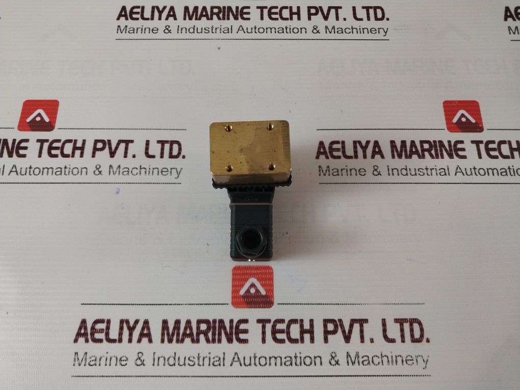 Burkert 6013 A 2,5 Fkm Ms Solenoid Plunger Valve 230V G1/4 Pn