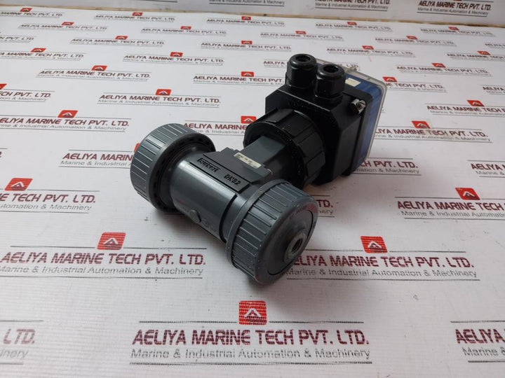 Burkert Cond 8225-fpm-pvdf-sst-c=0,01 Digital Conductivity Transmitter