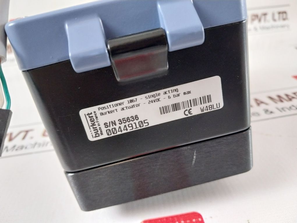 Burkert Side Control 1067 Positioner 1067 - Single Acting