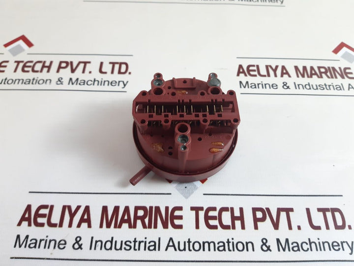 C-231981-1 Pressure Switch
