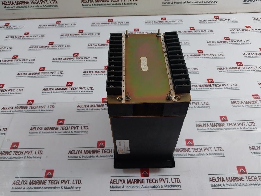 C.E.E. Itv 7366 Three Pole Over Current Relay 5A 60Hz Un 100V