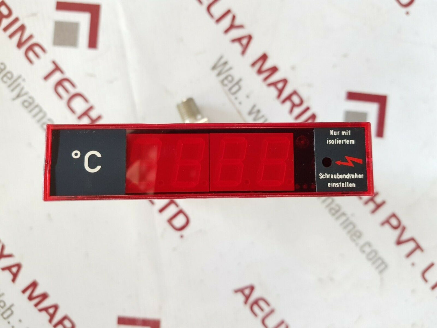 1249-y1230526h11 isolated