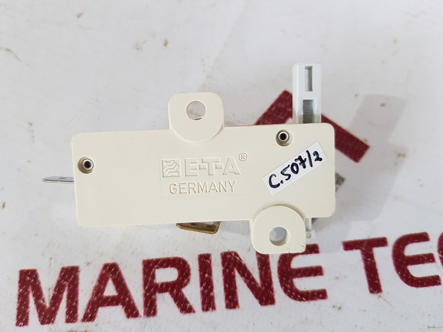 eta 683-p10-kf-352012 door locking relay