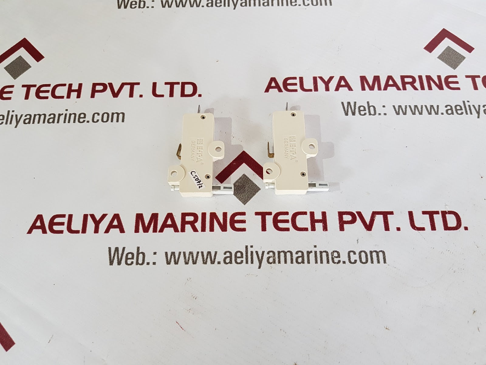 eta 683-p10-kf-352012 door locking relay