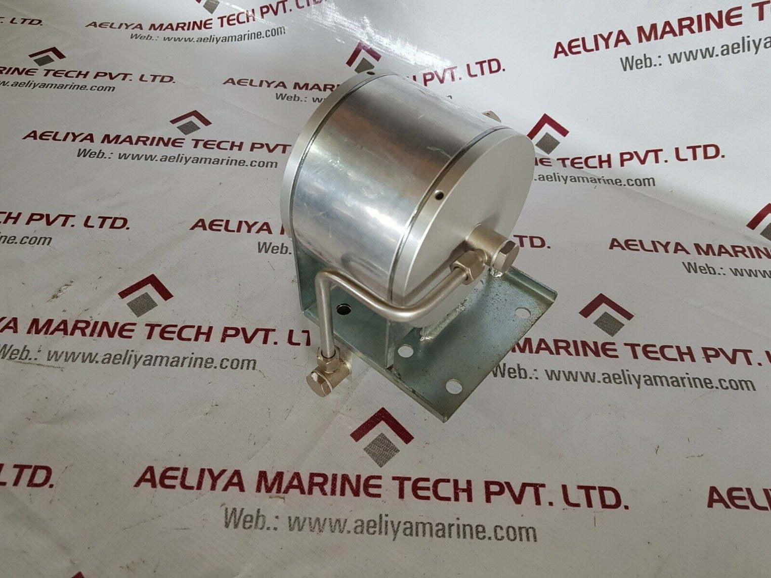 Abb turbo systems hztl 215100 r0001 dosing vessel with plug