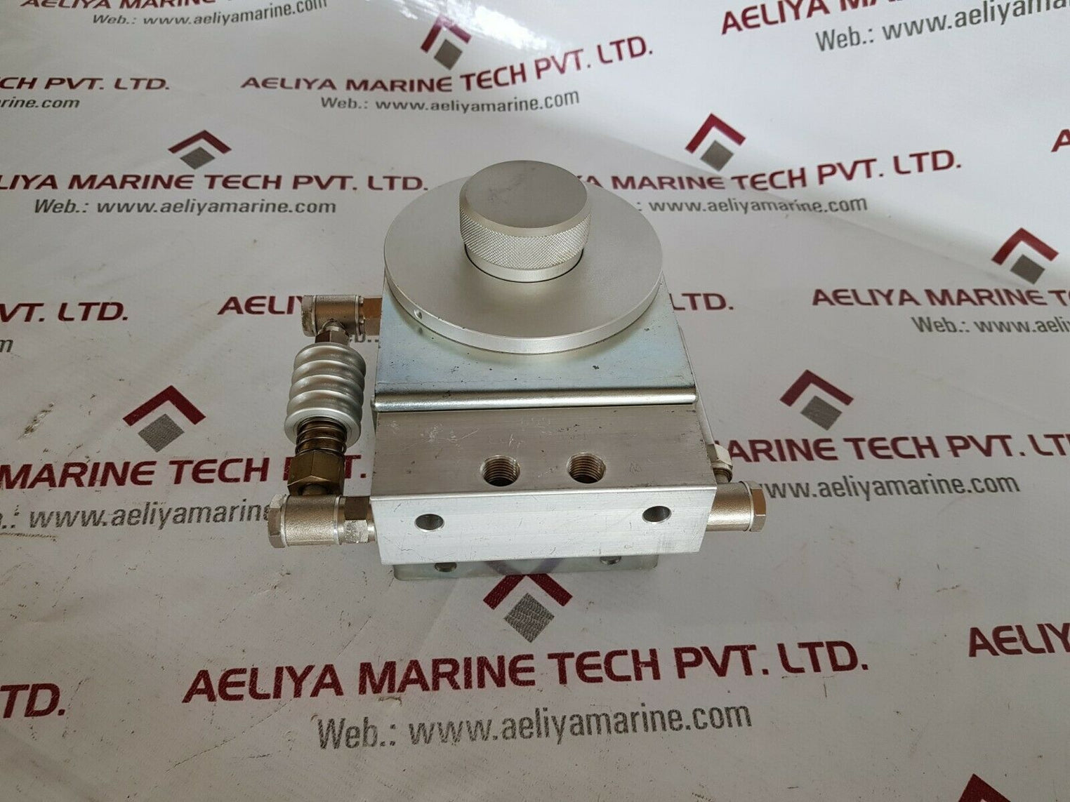 Abb turbo systems hztl 215100 r0001 dosing vessel with plug