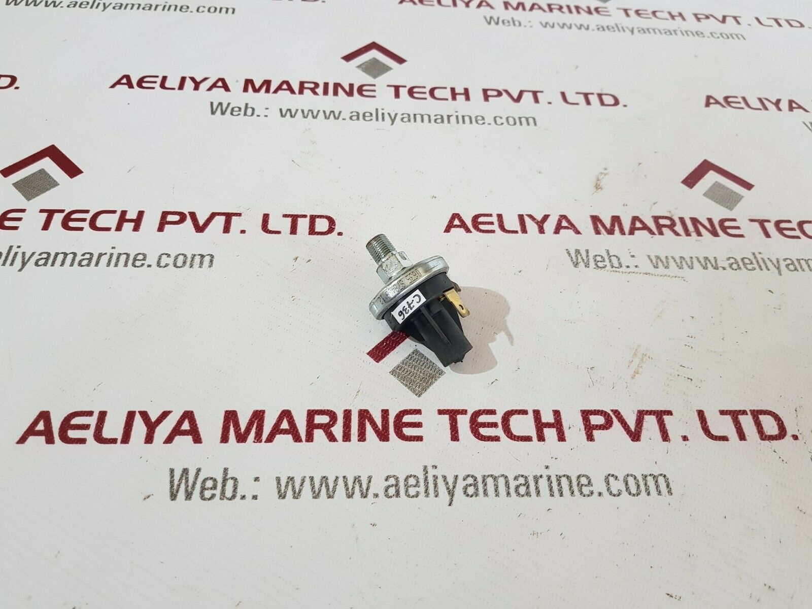Hobbs pressure switch 78408 12 n/c