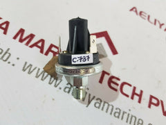 Hobbs pressure switch 76057 15 N/O