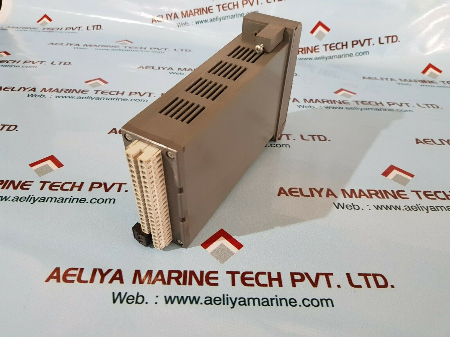 Johnson controls dc-9100-8004/54 temperature controller