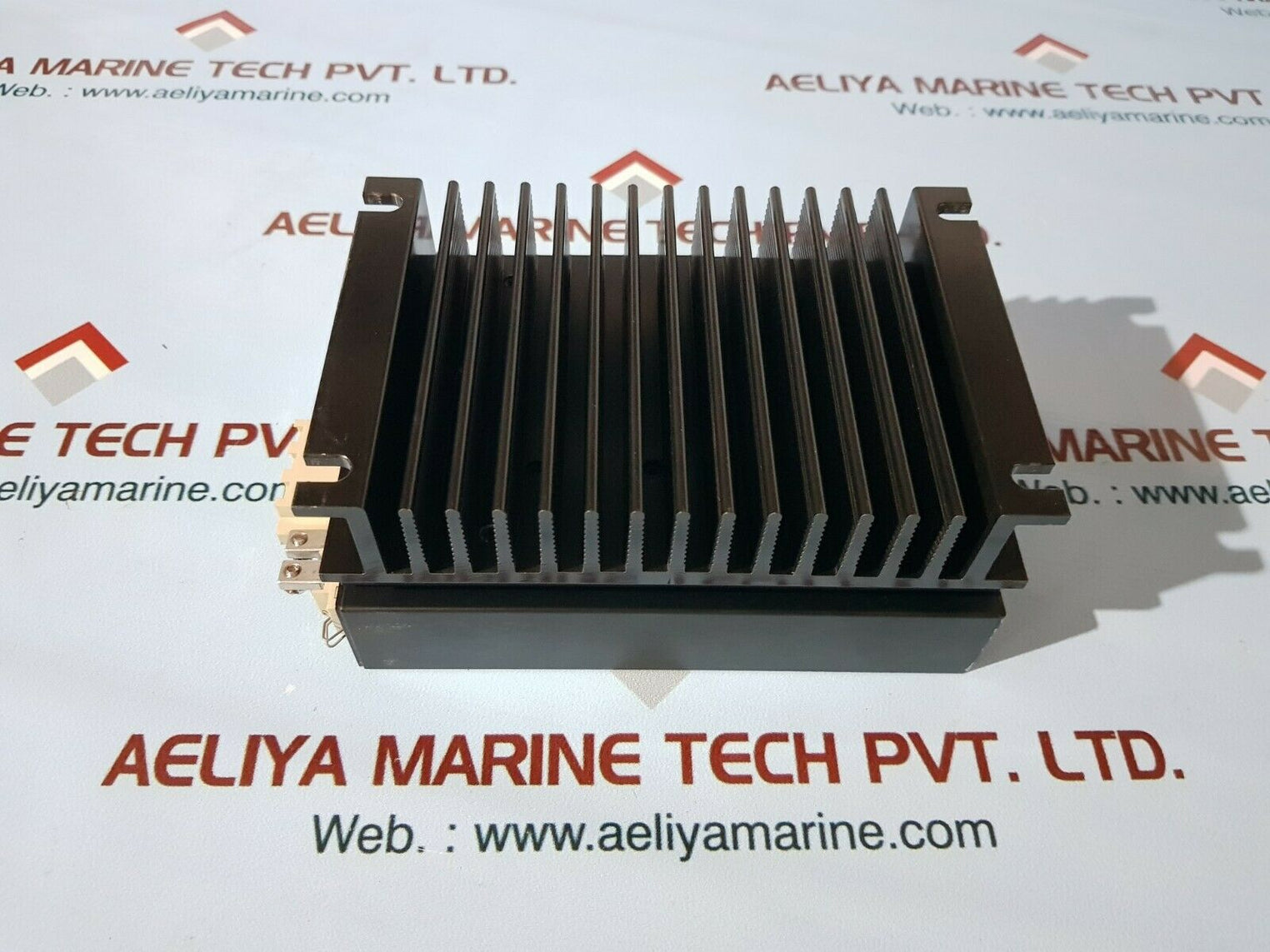 Power-one ak1615-7r dc-dc converter used