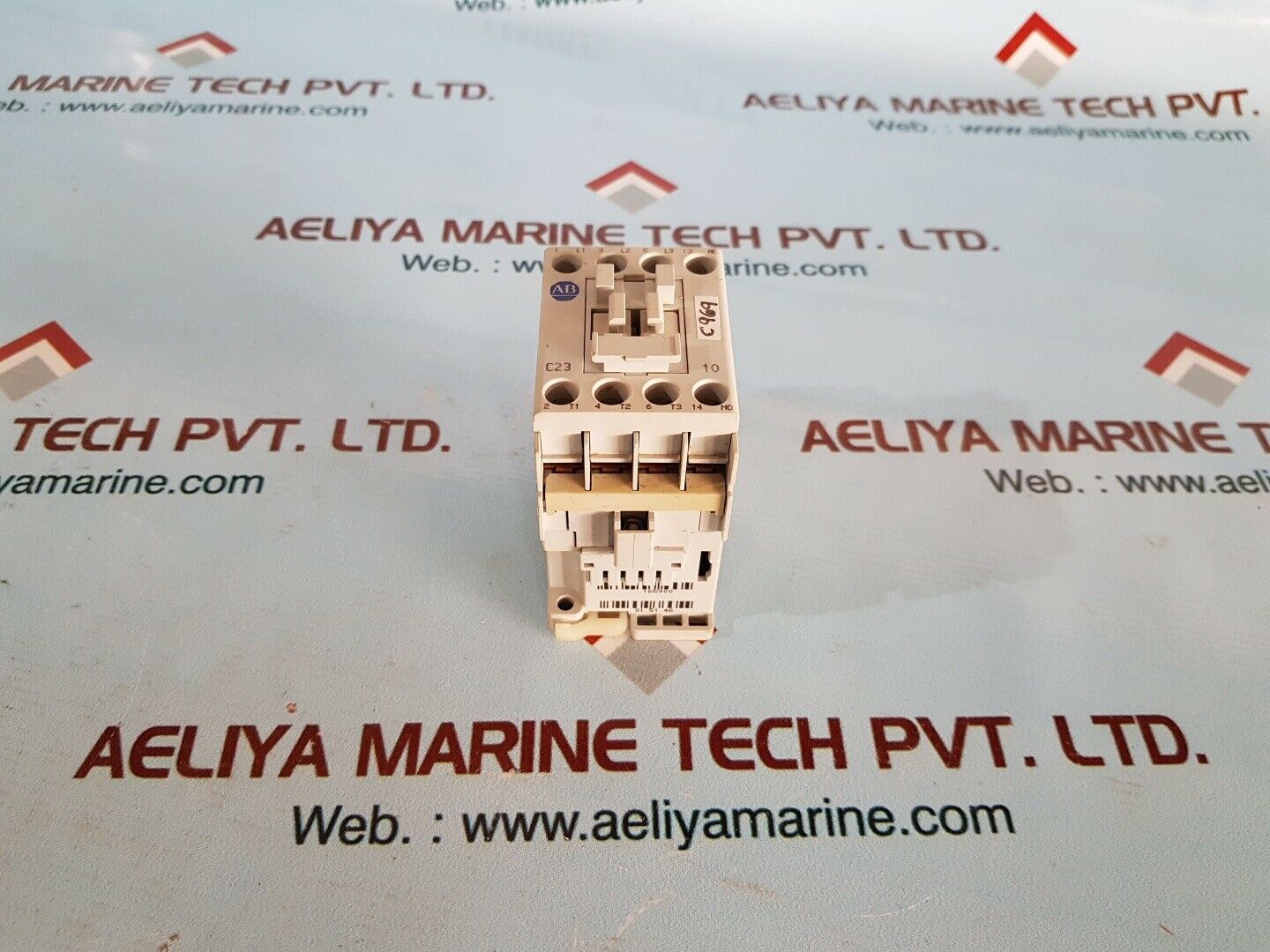 Allen-bradley 100-c23*10 ser c contactor