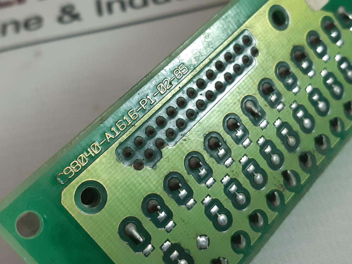 Siemens C98043-a1616-l1-04 Terminal Board C98040-a1616-p1-02-85