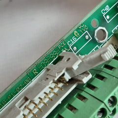 Siemens C98043-a1616-l1-04 Terminal Board C98040-a1616-p1-02-85