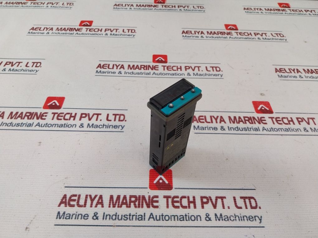 Cal Controls 3300 Temperature Controller 100-240V